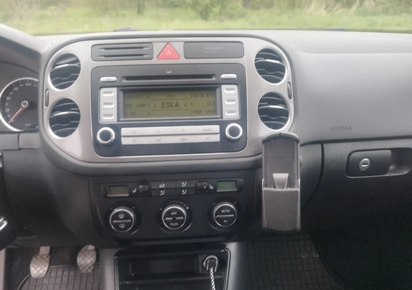Volkswagen Tiguan cena 24000 przebieg: 460000, rok produkcji 2008 z Lubin małe 172